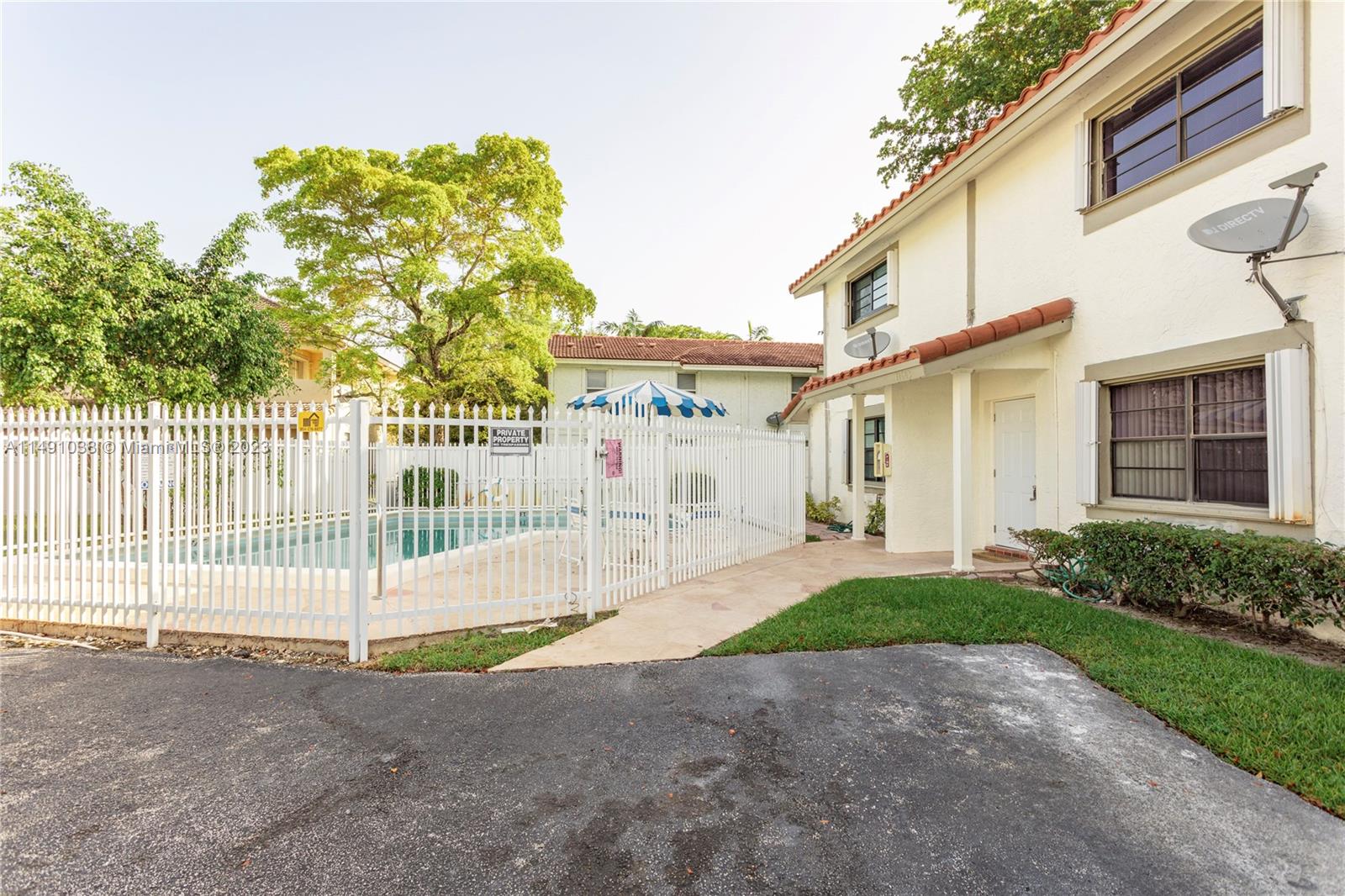 11603 NW 35th Ct Unit: 3-E