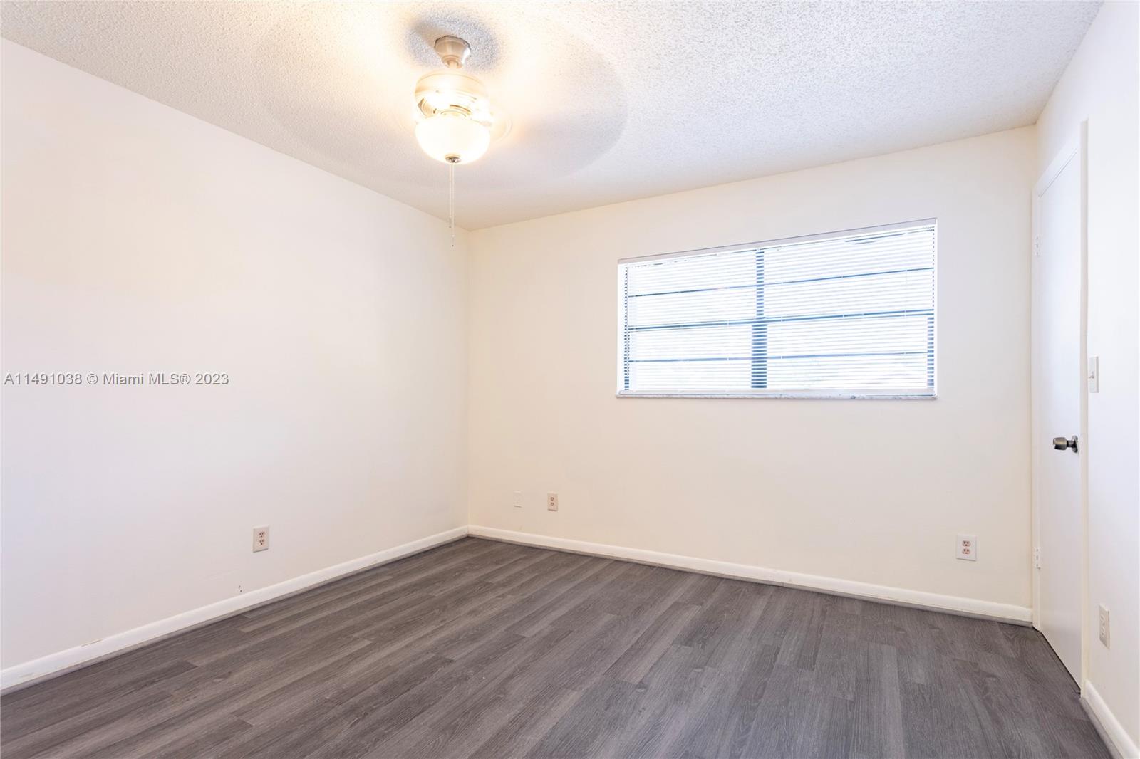 11603 NW 35th Ct Unit: 3-E