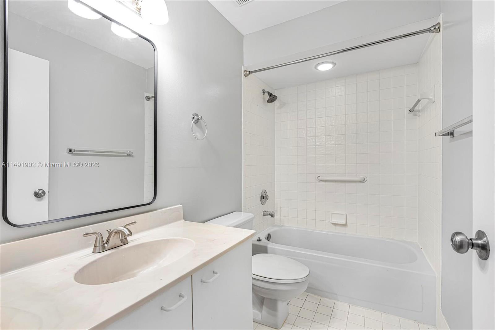 11078 Mainsail Dr Unit: 11078