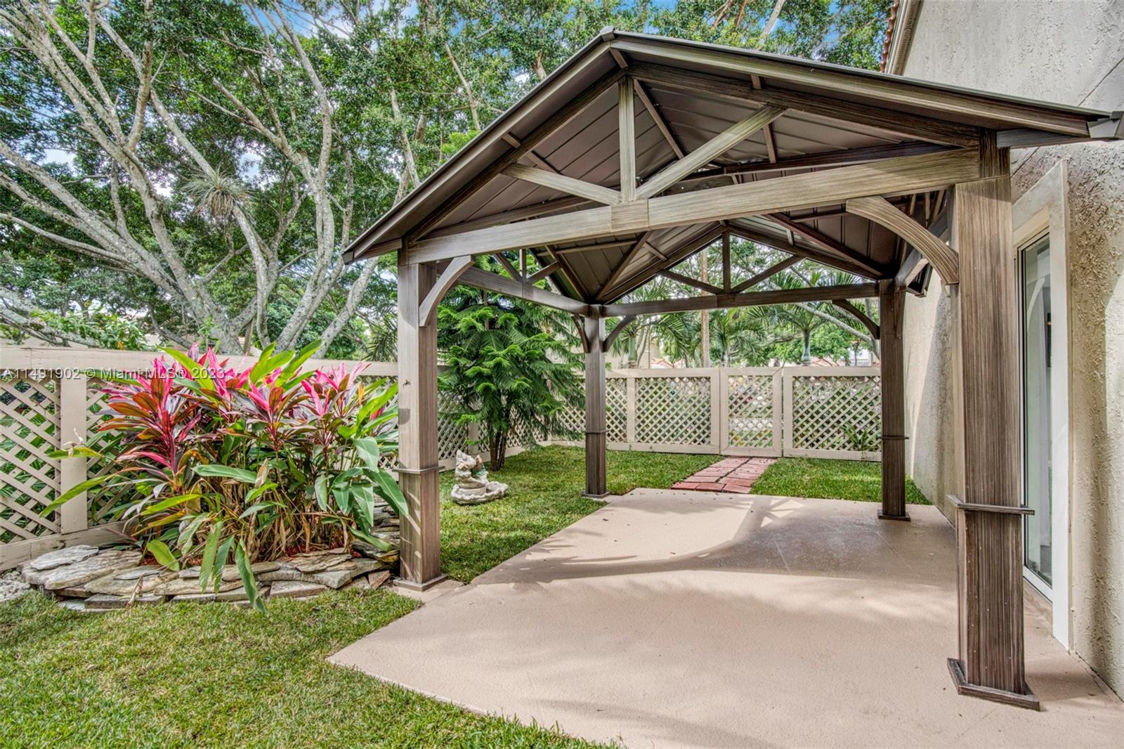 11078 Mainsail Dr Unit: 11078