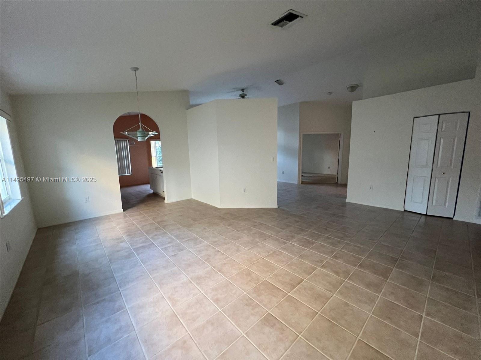 16406 Sapphire Pl