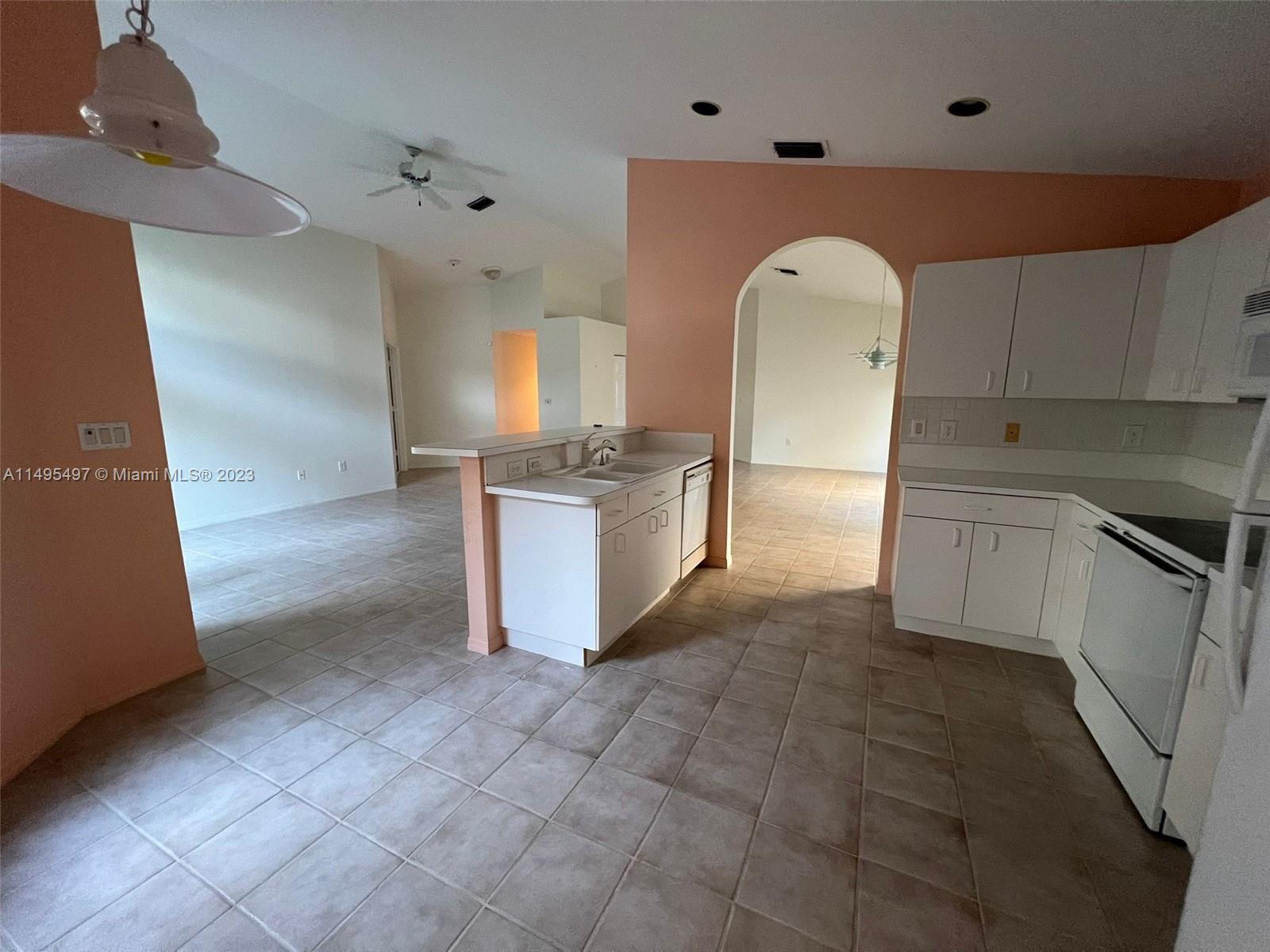 16406 Sapphire Pl