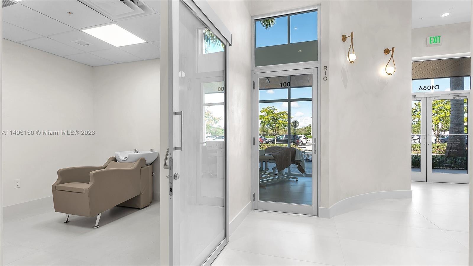 10350 Pines Boulevard Unit: #102