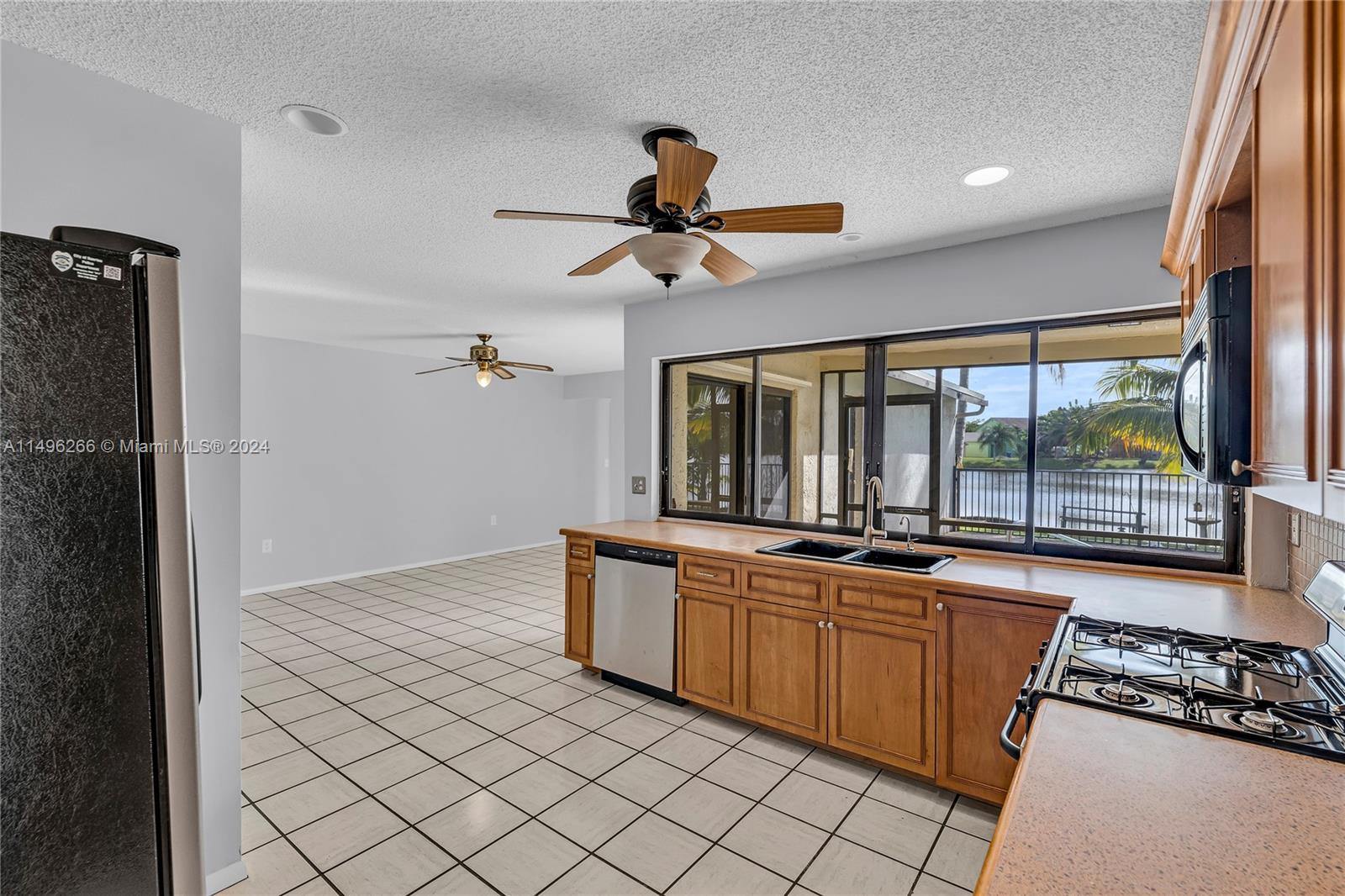 4060 NW 120th Way