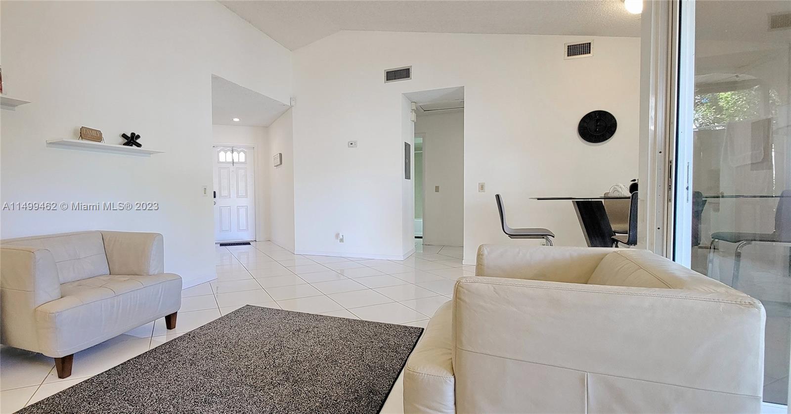 1351 Springside Dr Unit: 1351