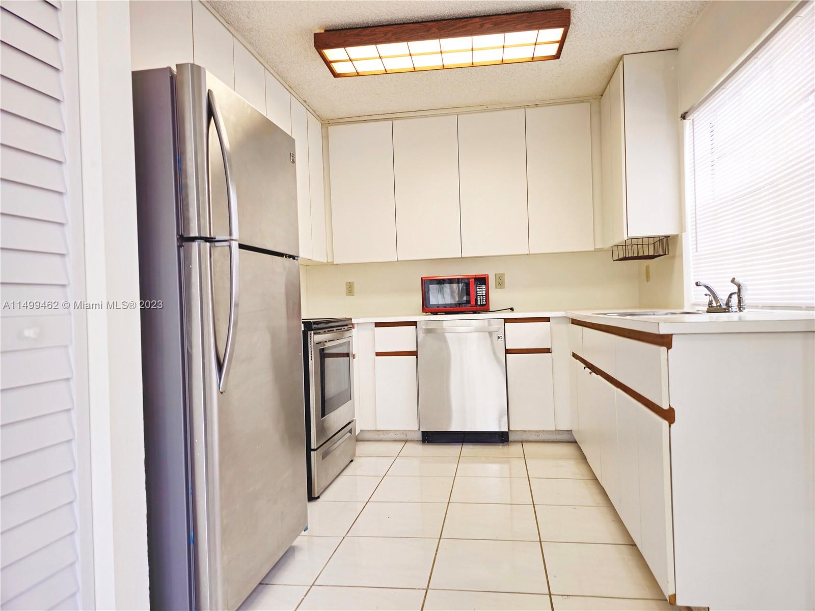 1351 Springside Dr Unit: 1351