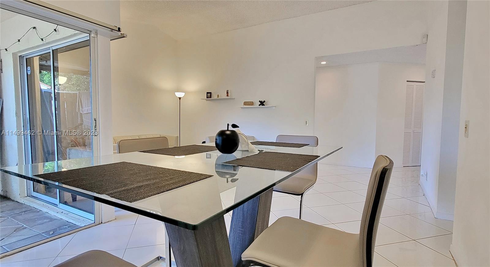 1351 Springside Dr Unit: 1351