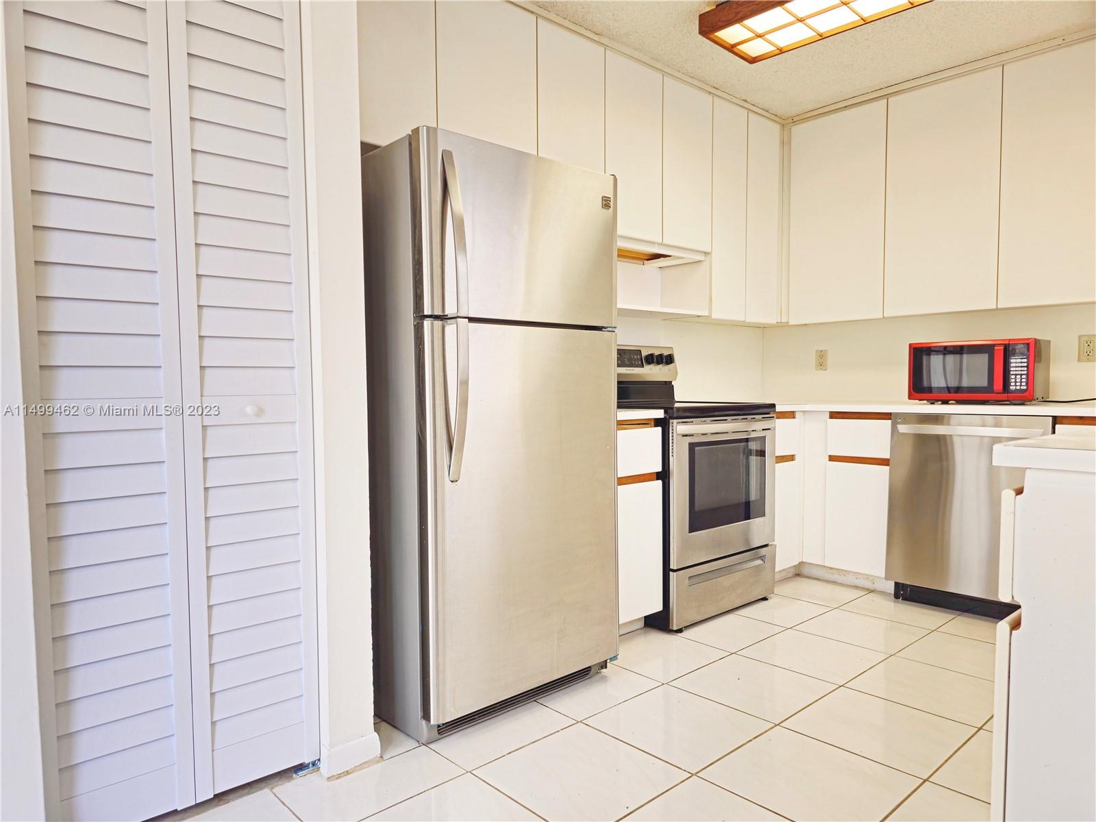 1351 Springside Dr Unit: 1351