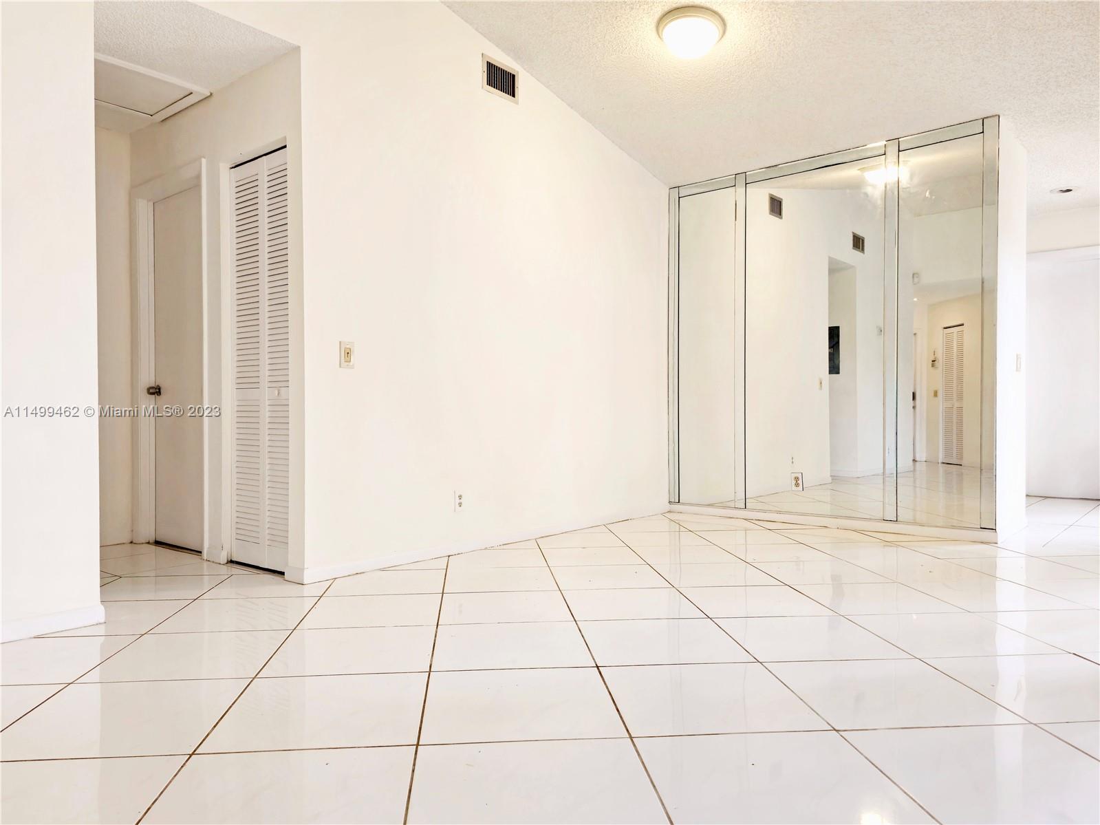 1351 Springside Dr Unit: 1351