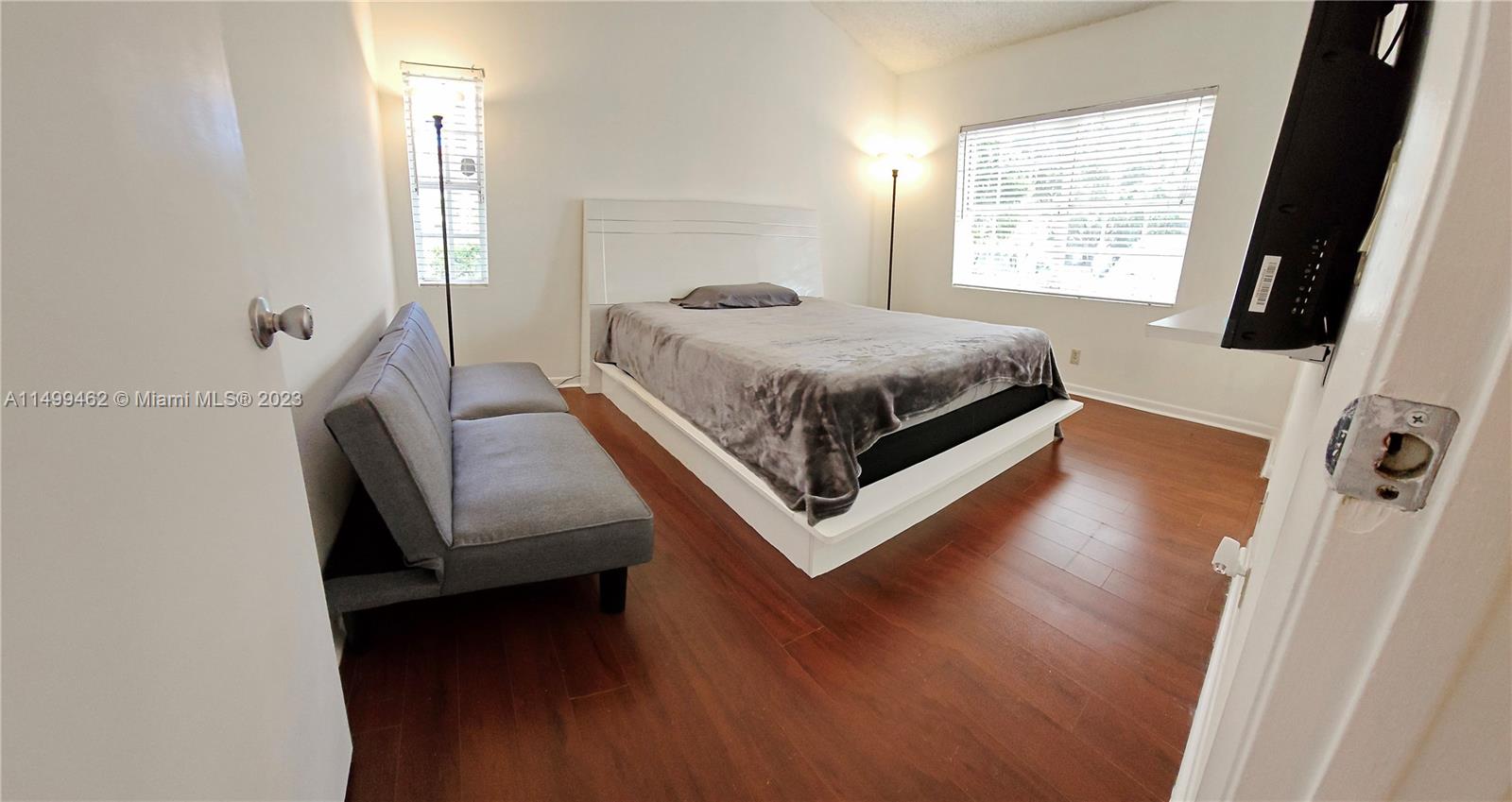 1351 Springside Dr Unit: 1351