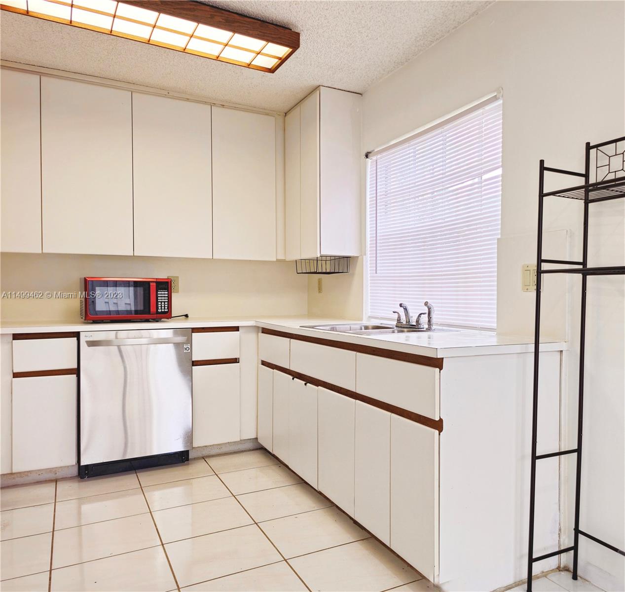 1351 Springside Dr Unit: 1351