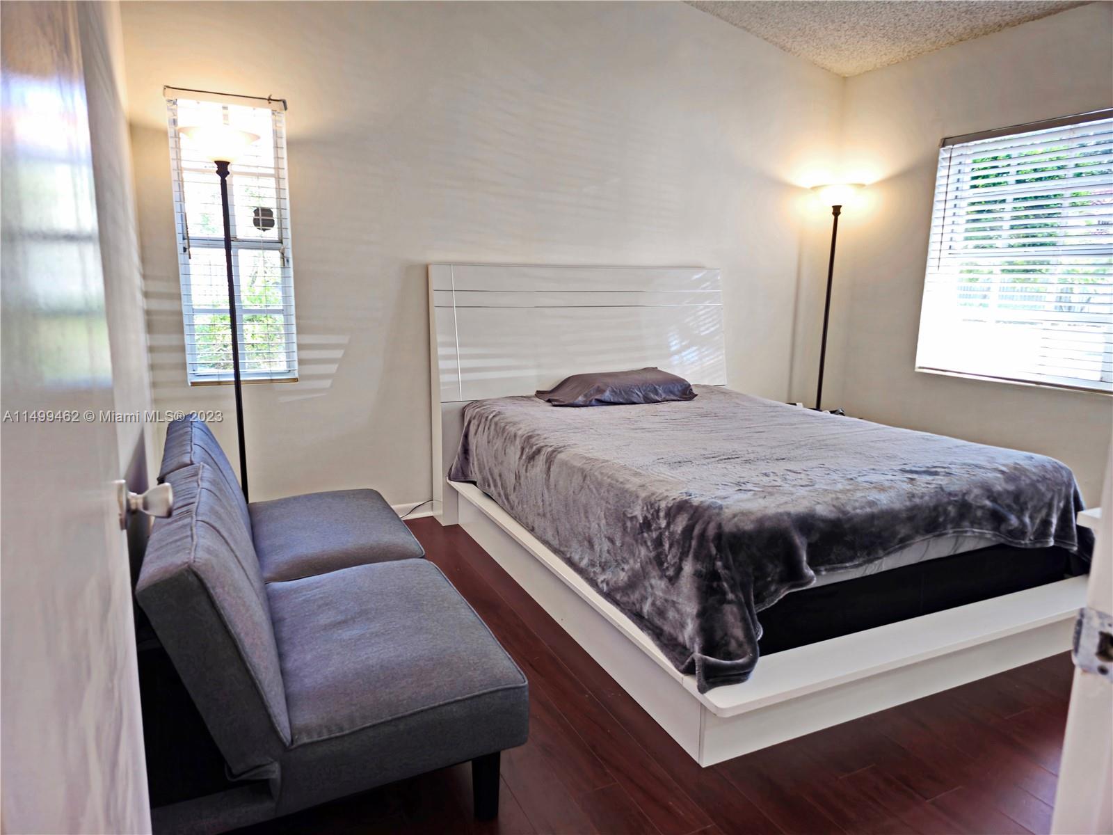 1351 Springside Dr Unit: 1351