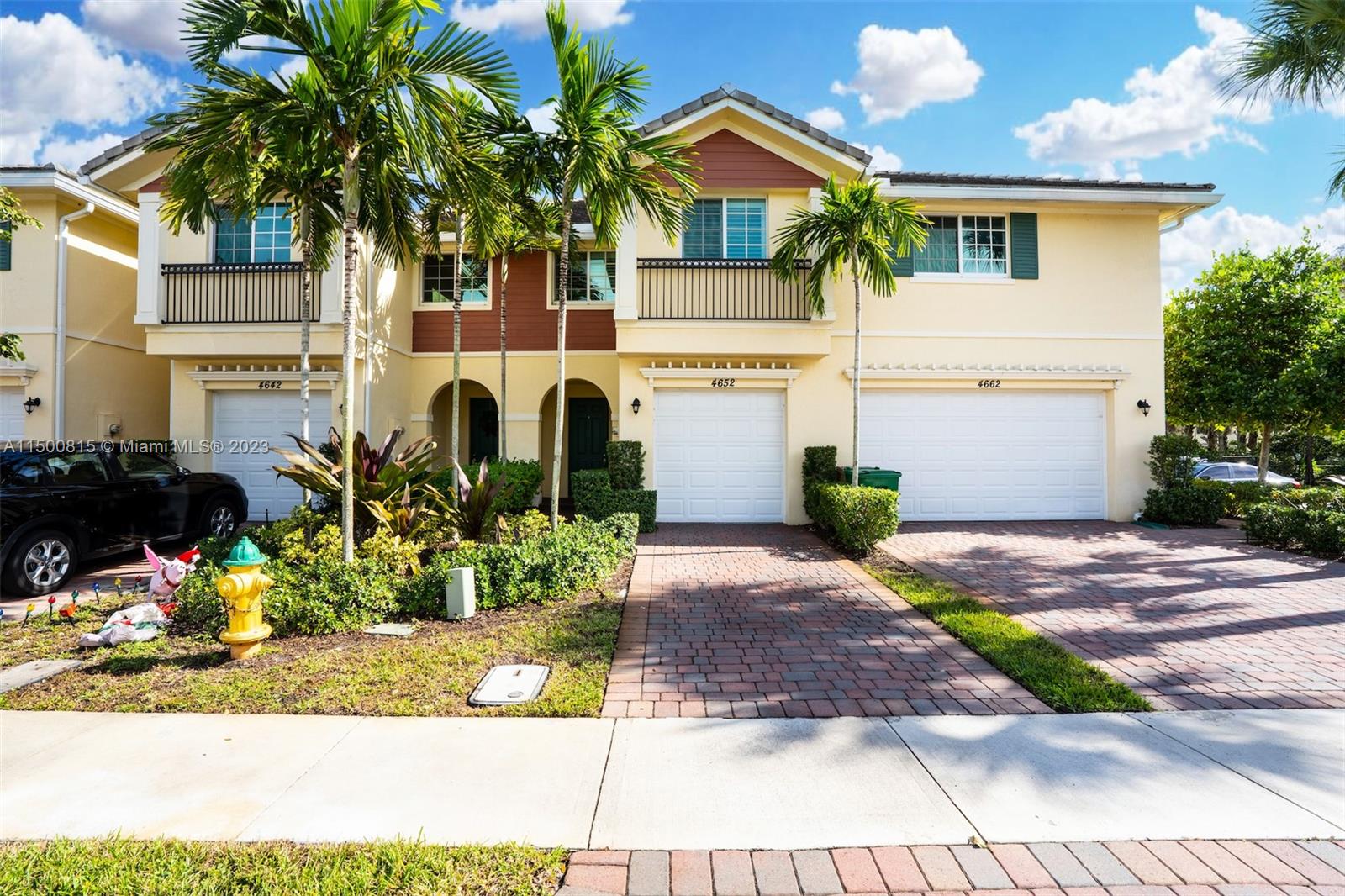 4652 Horseshoe Cir Unit: :