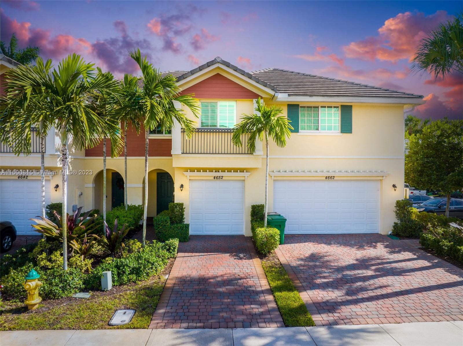 4652 Horseshoe Cir Unit: :
