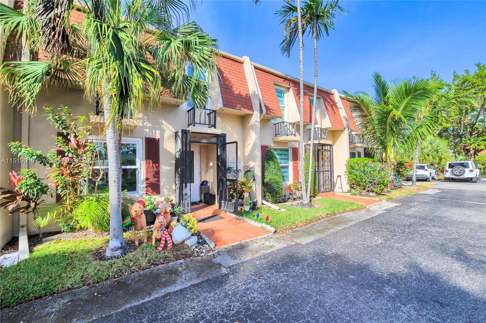 1001 Three Islands Blvd Unit: 41