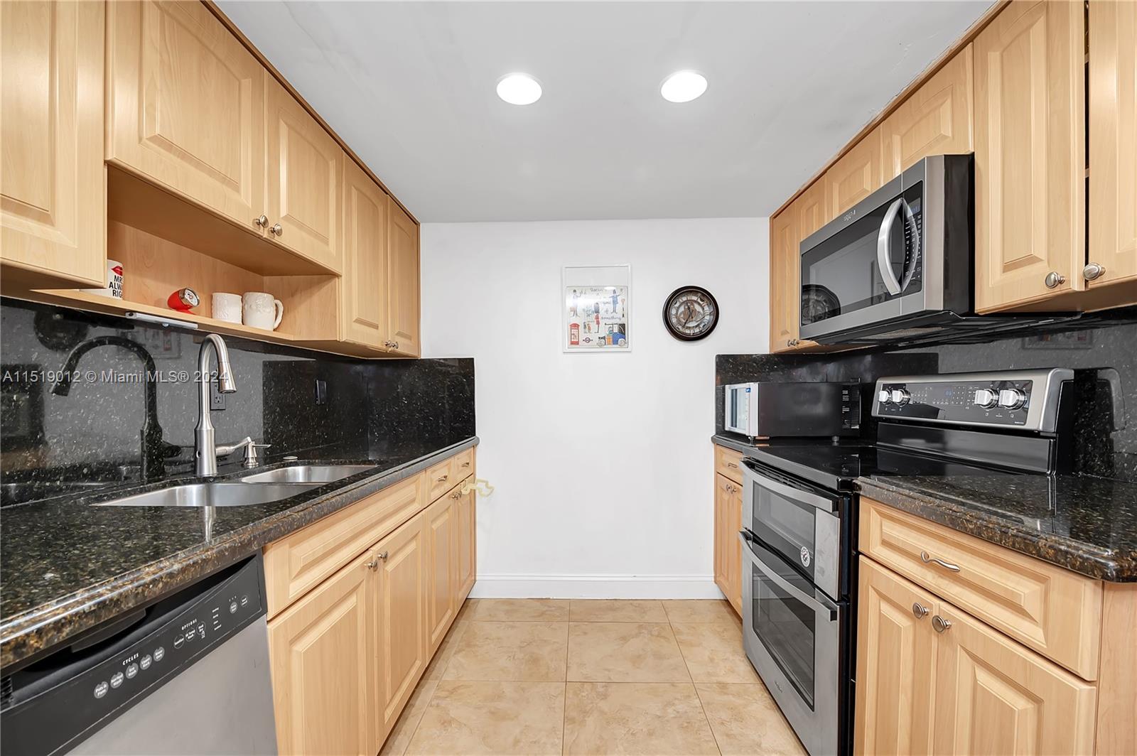 1001 Three Islands Blvd Unit: 41