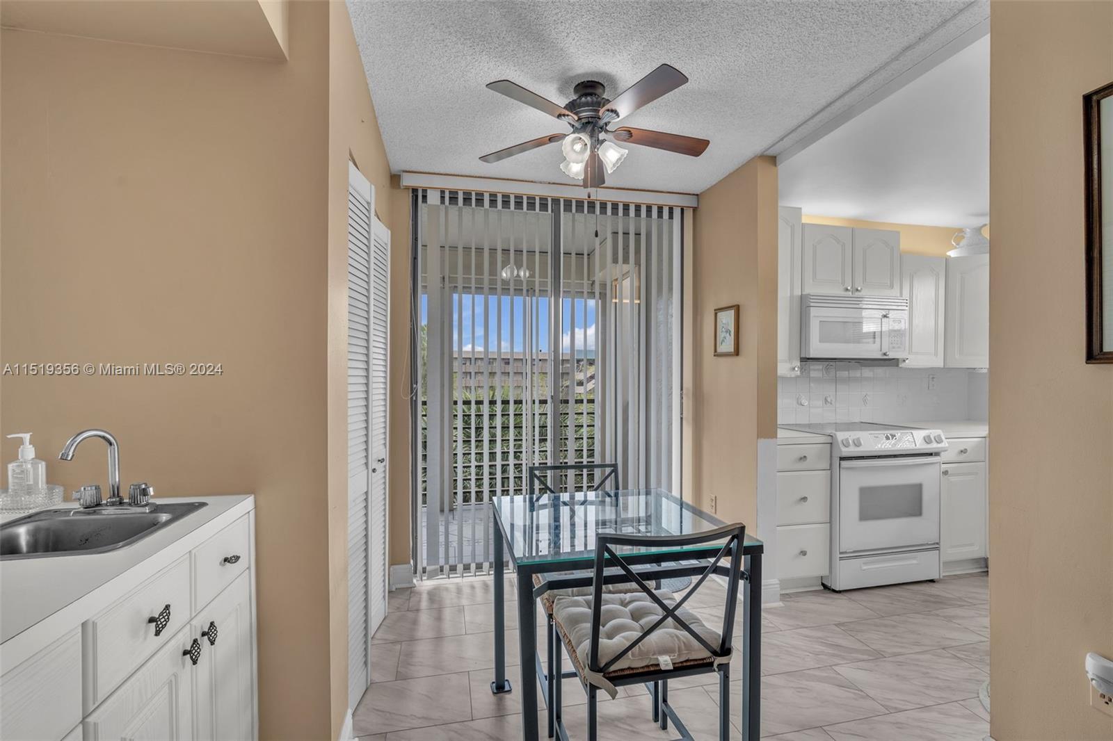 1000 Colony Point Cir Unit: 414