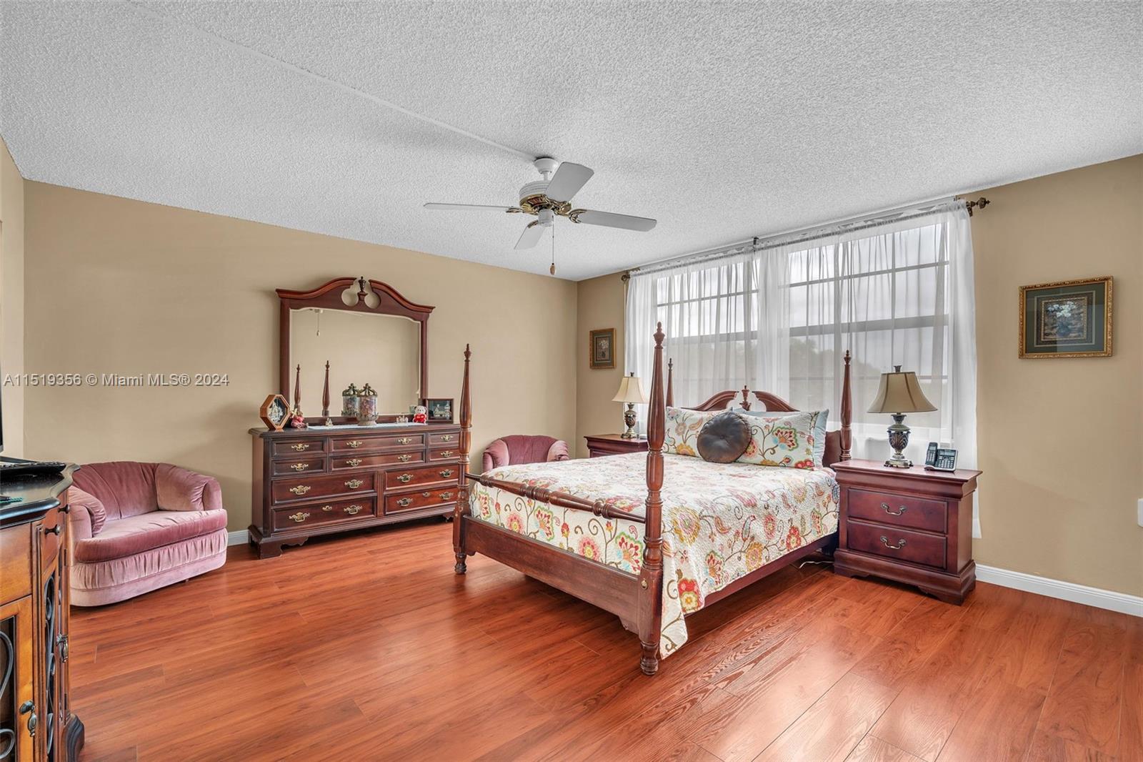 1000 Colony Point Cir Unit: 414