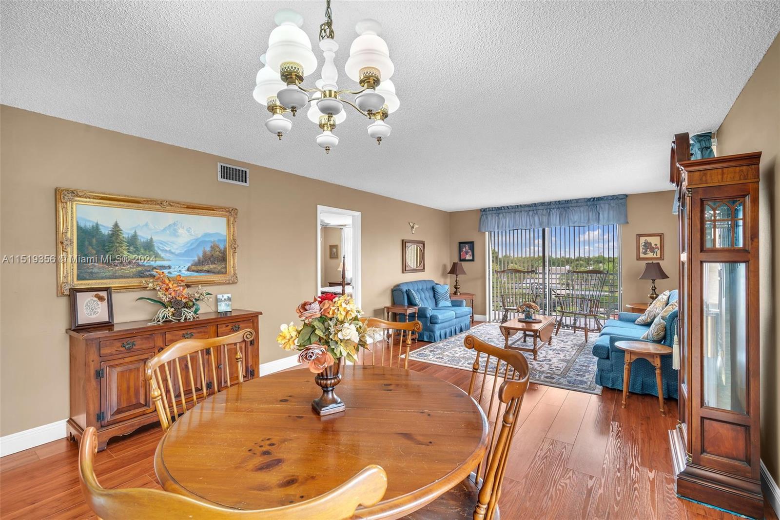 1000 Colony Point Cir Unit: 414