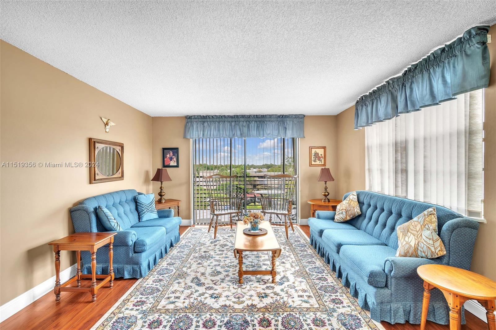 1000 Colony Point Cir Unit: 414