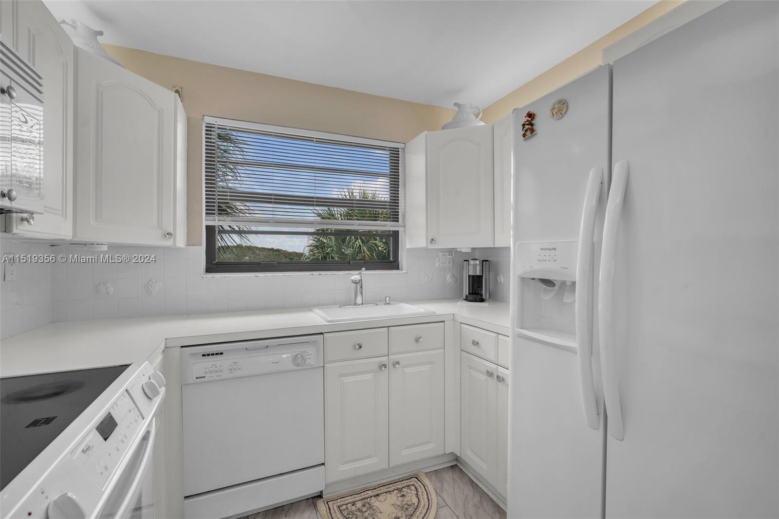 1000 Colony Point Cir Unit: 414