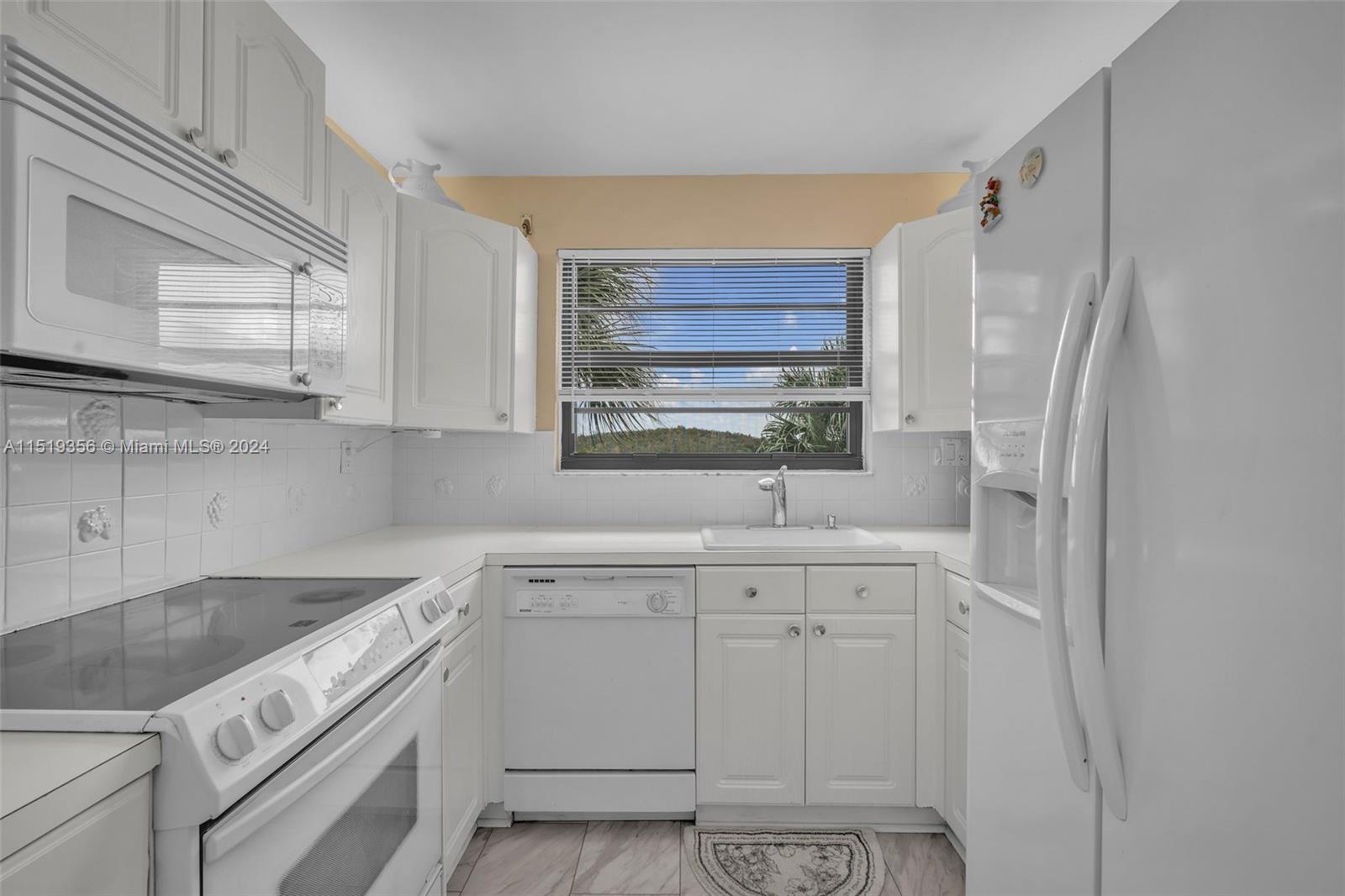 1000 Colony Point Cir Unit: 414