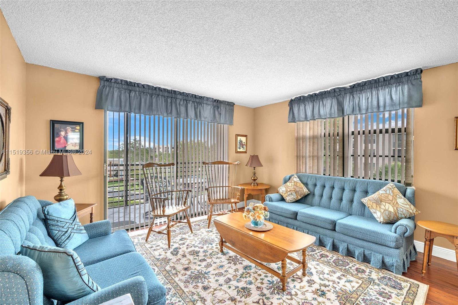 1000 Colony Point Cir Unit: 414
