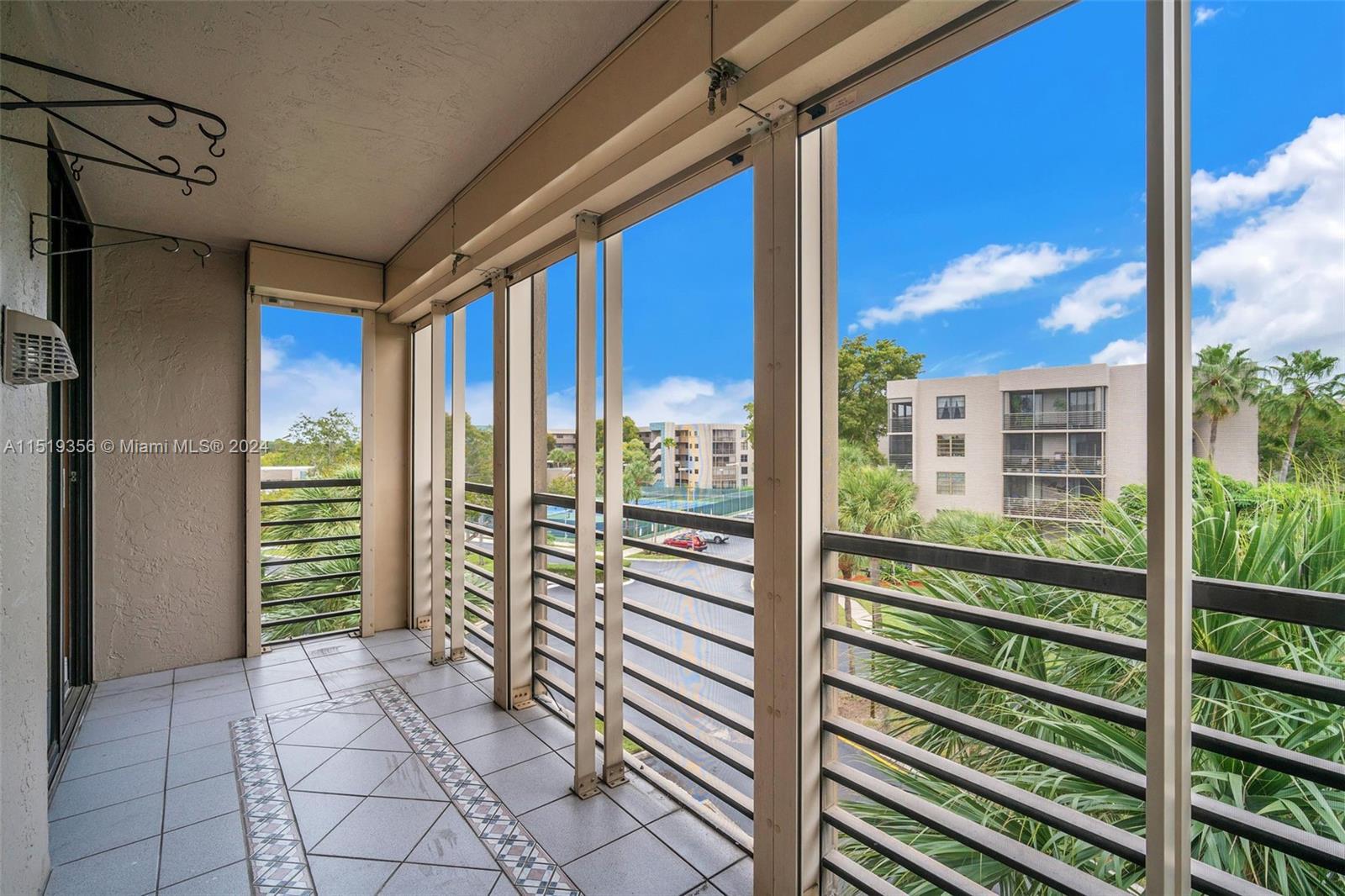 1000 Colony Point Cir Unit: 414