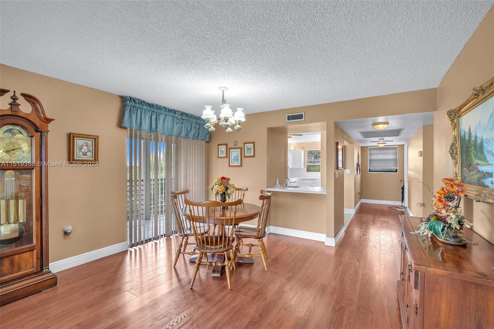 1000 Colony Point Cir Unit: 414