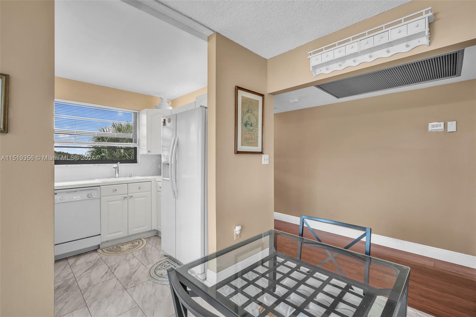 1000 Colony Point Cir Unit: 414