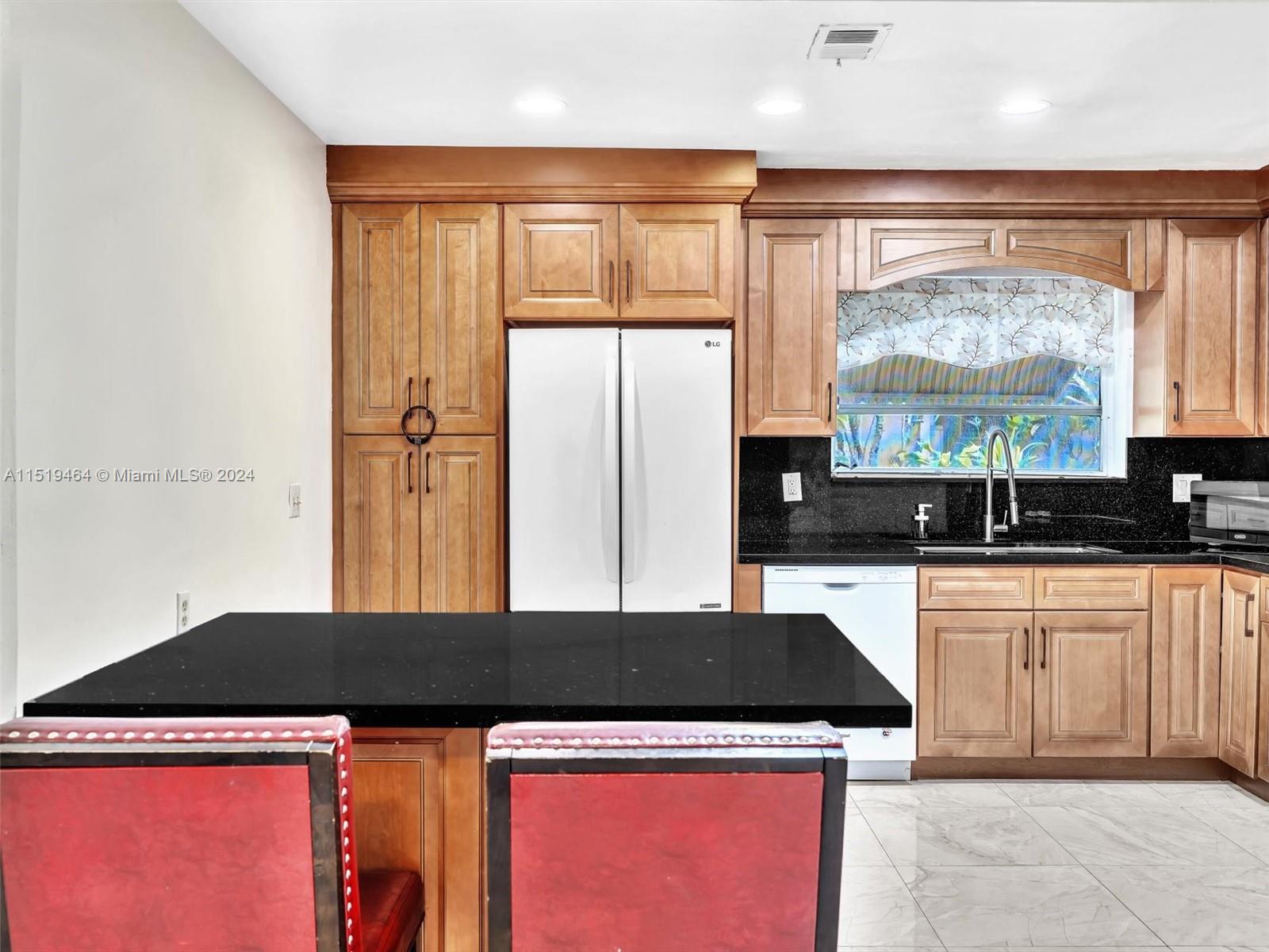 636 SW 4th Ct Unit: 636