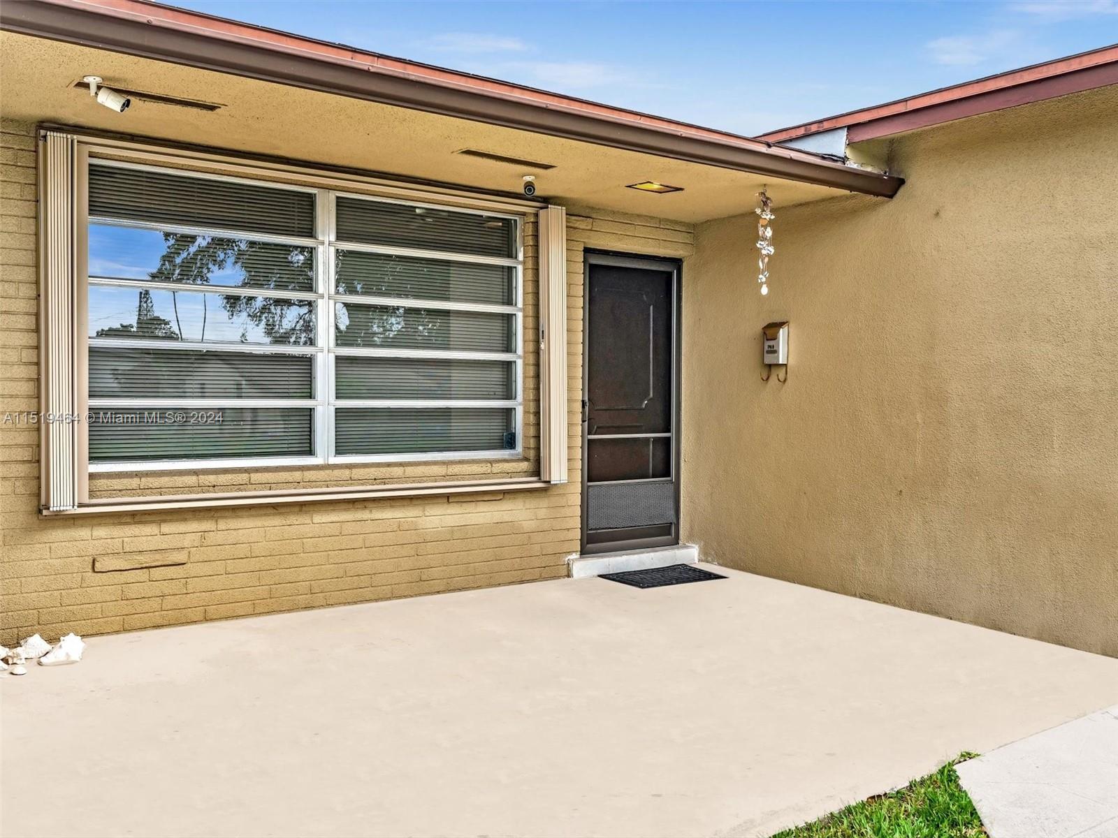 636 SW 4th Ct Unit: 636