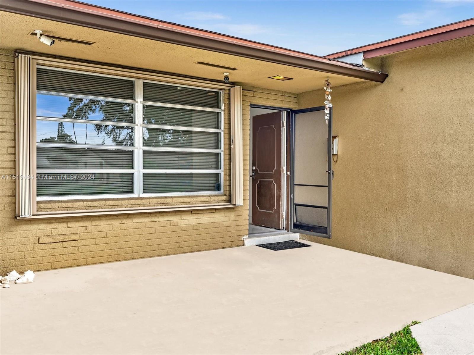 636 SW 4th Ct Unit: 636