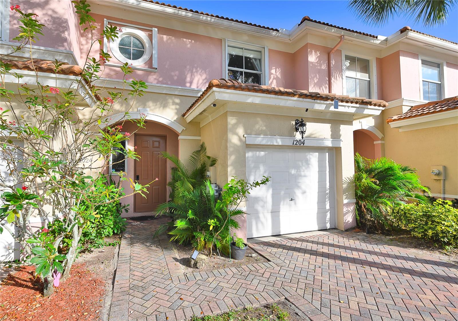 1204 Seminole Palms Dr # 1204