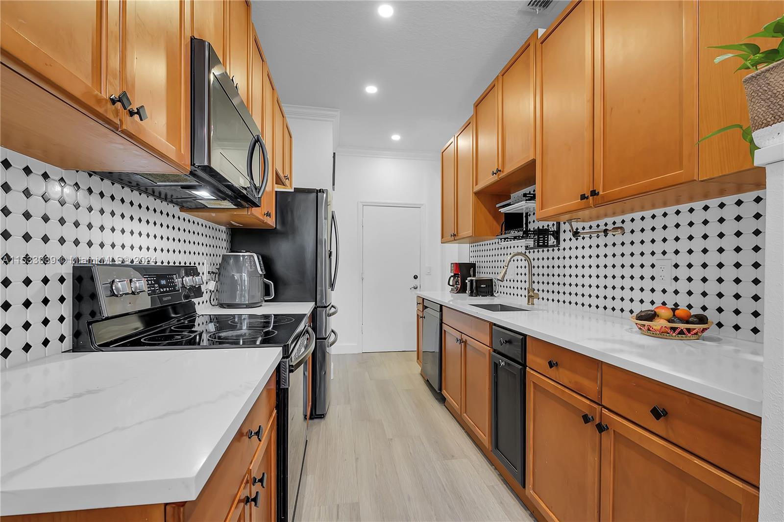 1204 Seminole Palms Dr # 1204