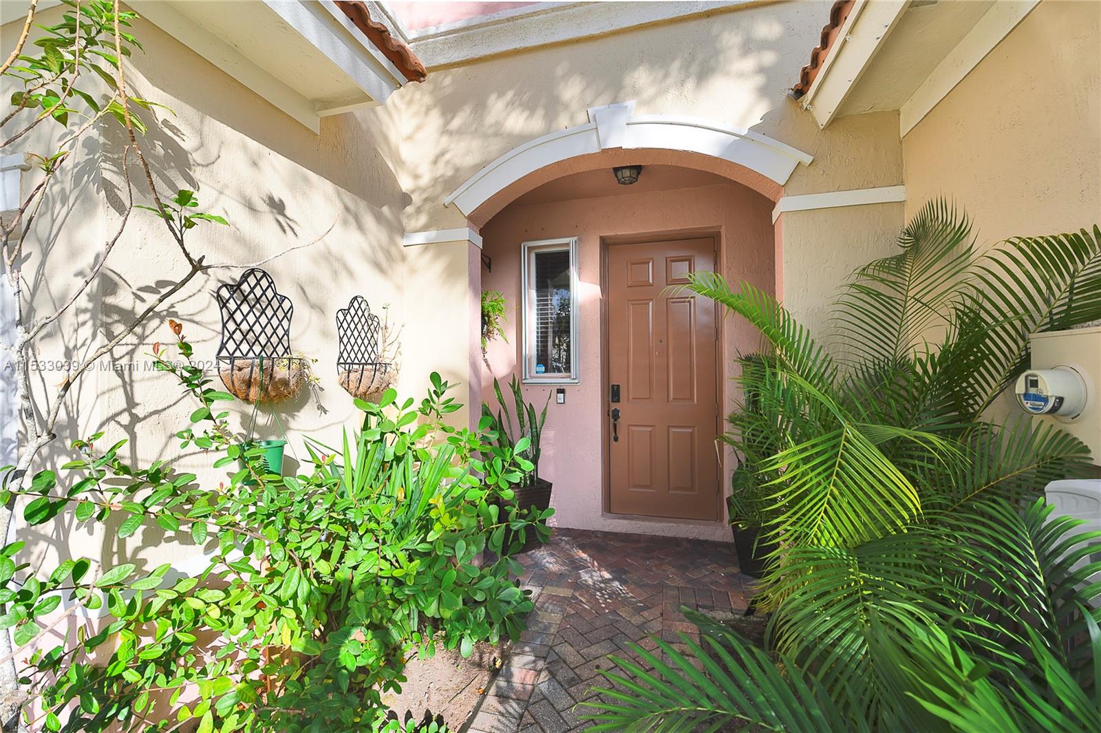 1204 Seminole Palms Dr # 1204