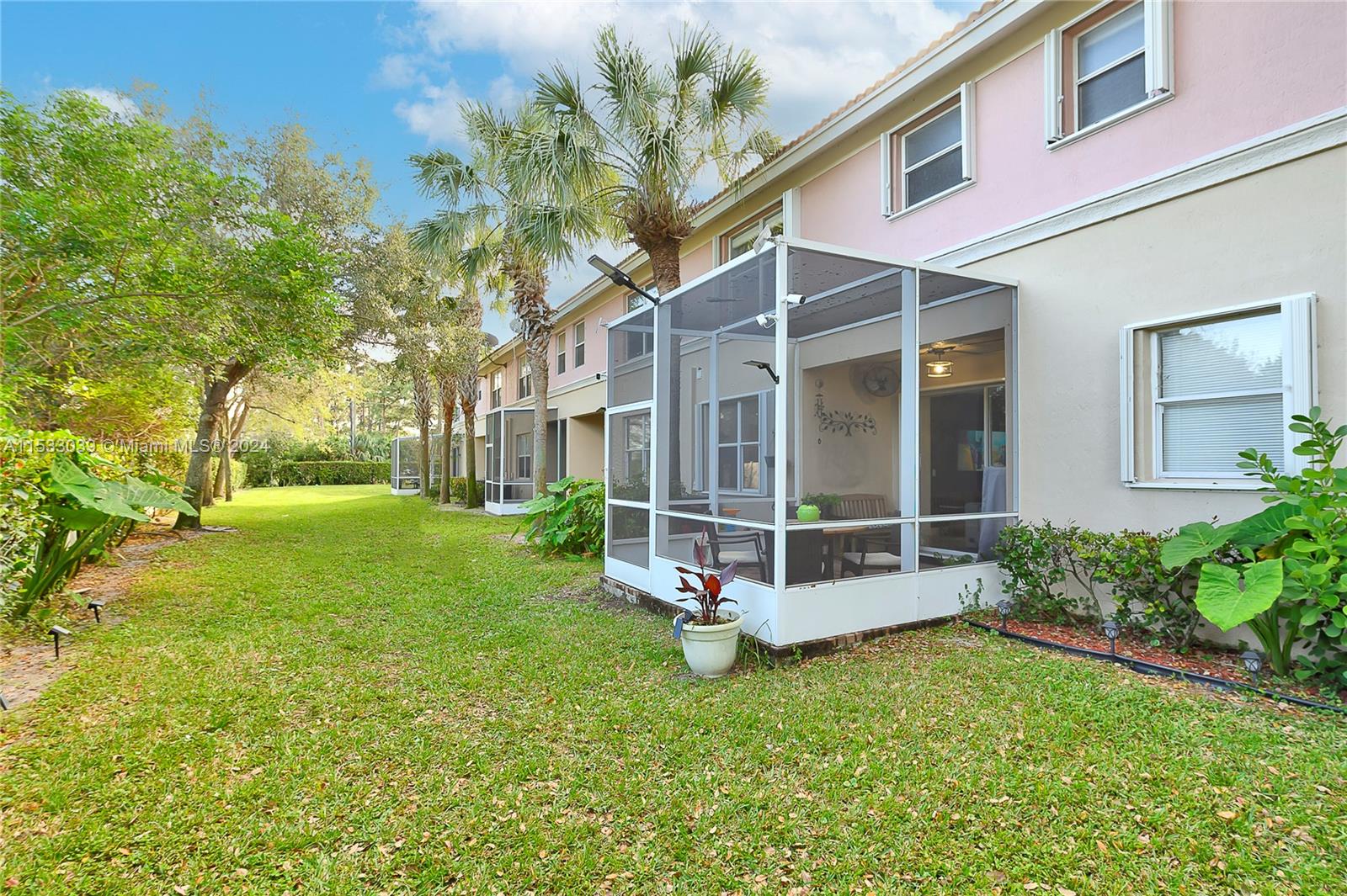 1204 Seminole Palms Dr # 1204
