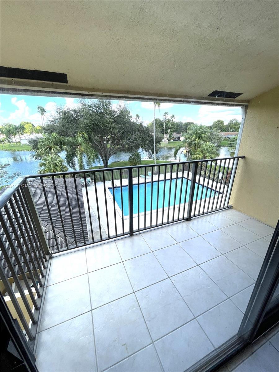 11453 NW 39th Ct Unit: 310-2