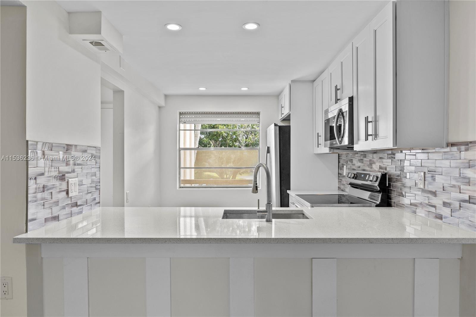 4602 Martinique Way # D2