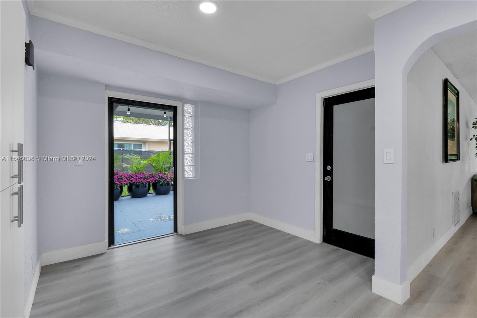261 El Dorado Pkwy