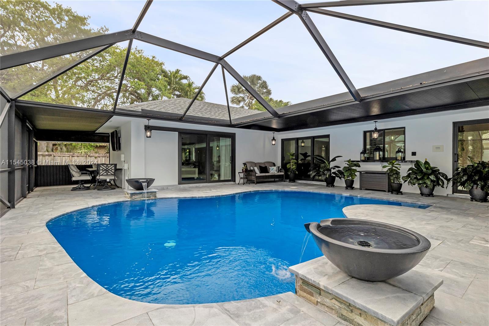 261 El Dorado Pkwy