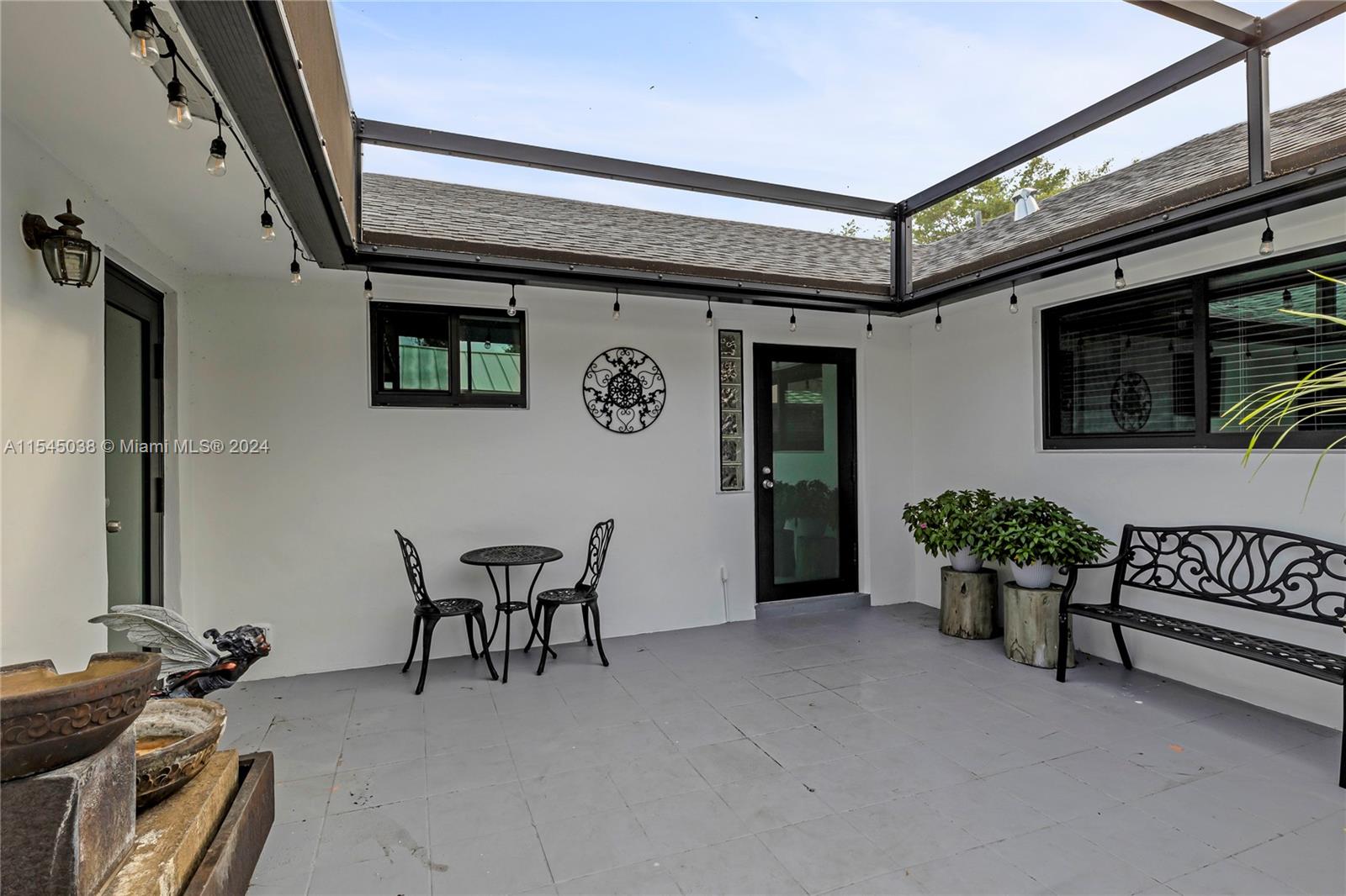261 El Dorado Pkwy