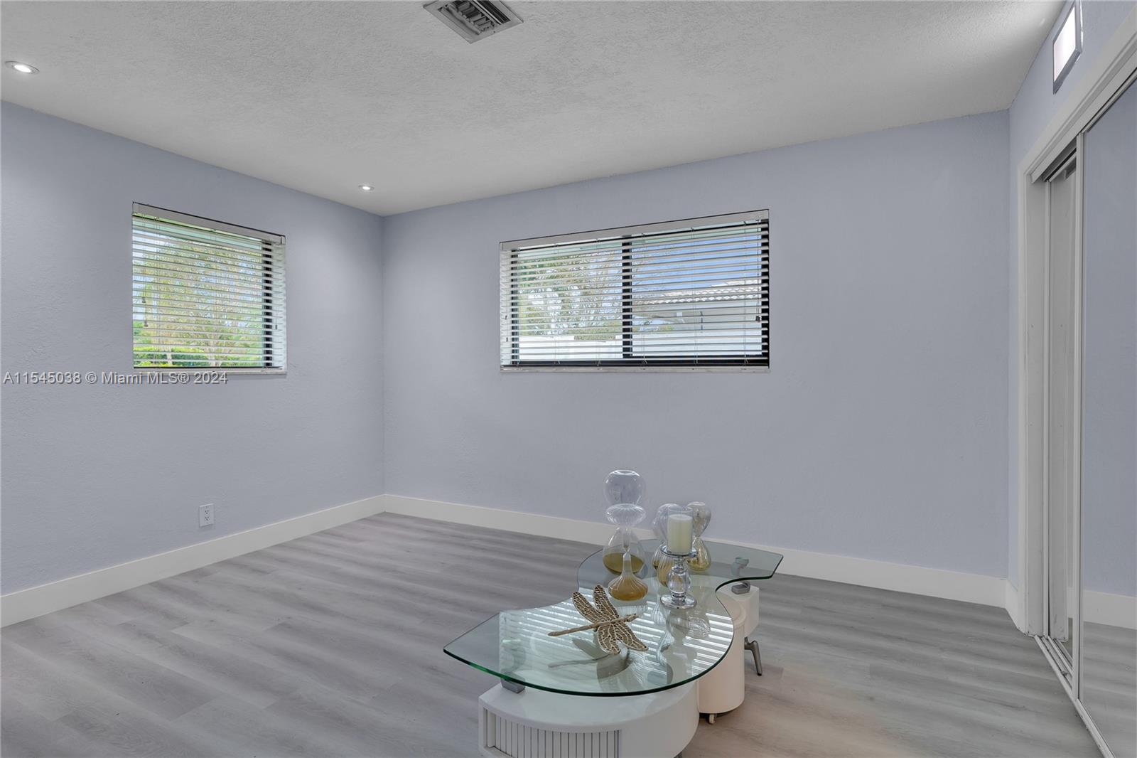 261 El Dorado Pkwy