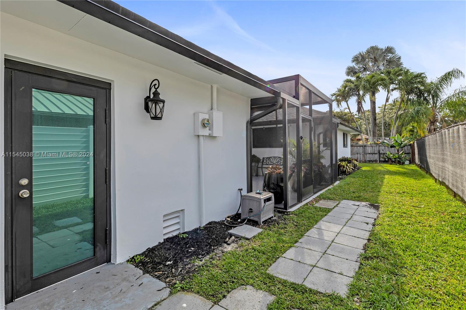 261 El Dorado Pkwy