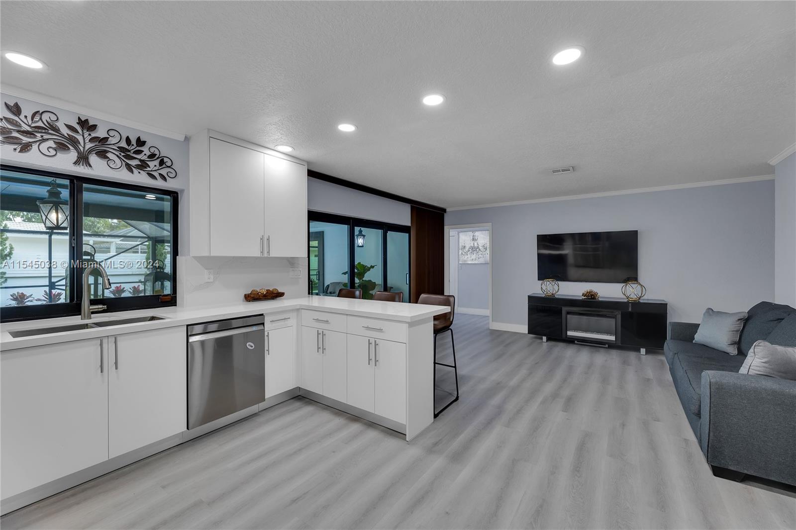 261 El Dorado Pkwy