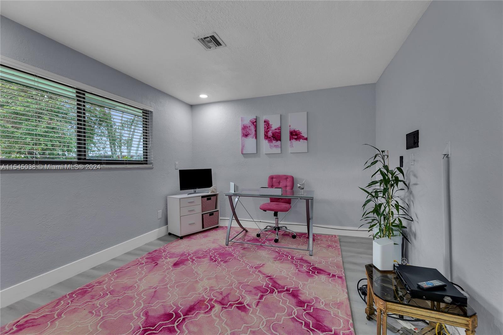 261 El Dorado Pkwy