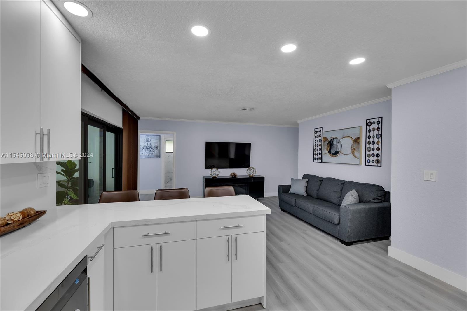 261 El Dorado Pkwy