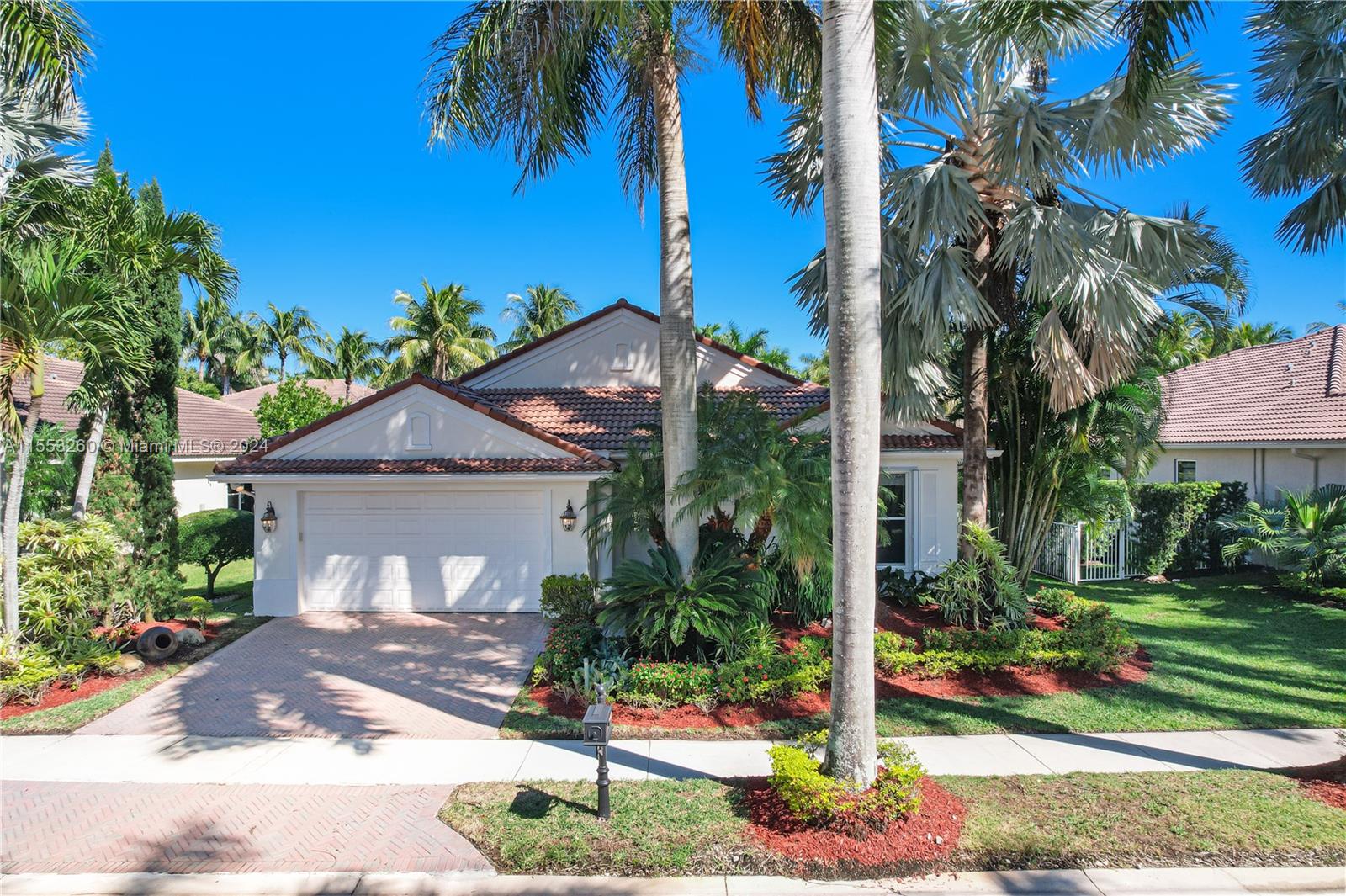 1935 Harbor View Cir