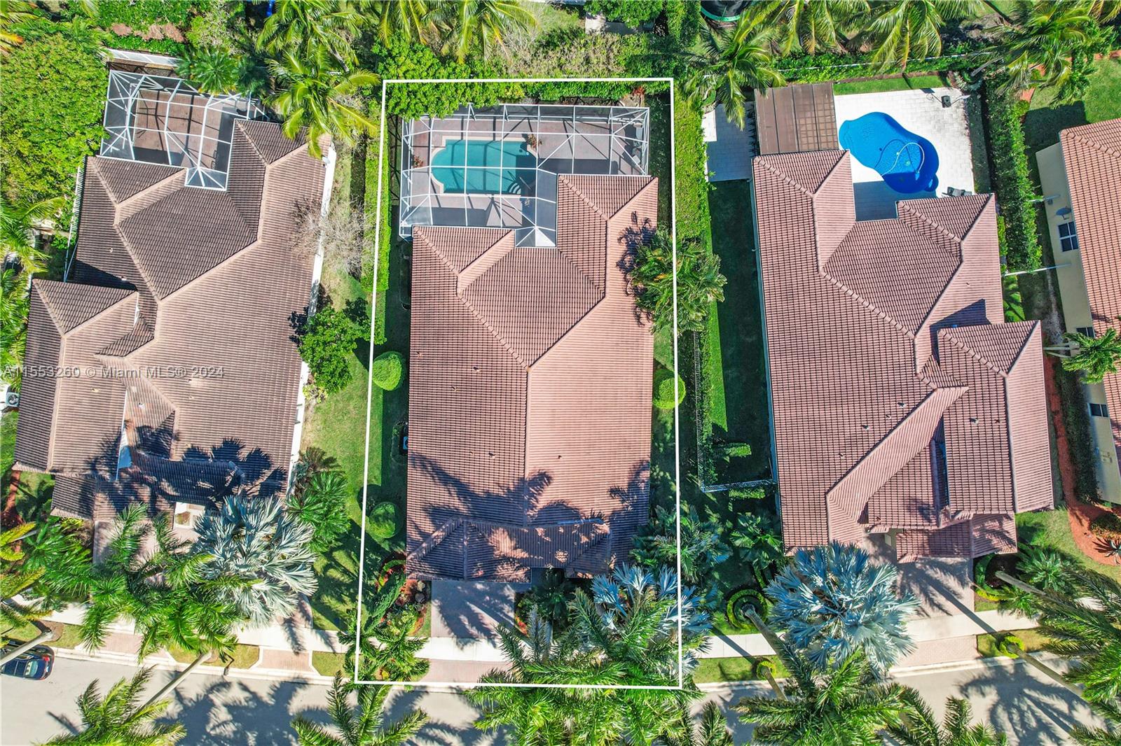 1935 Harbor View Cir