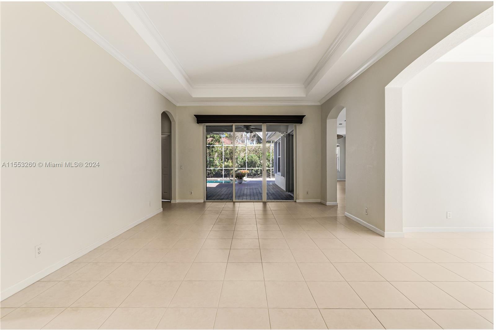 1935 Harbor View Cir